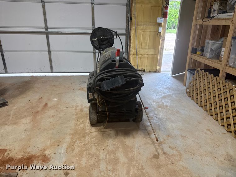 image for item ER1091 Chappell HHS-3004-2E2G pressure washer