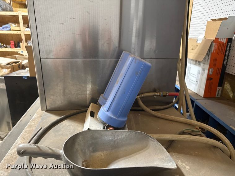 image for item ER1093 Hoshozaki KM901mwh ice maker