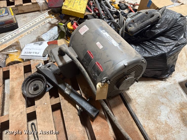 image for item ER1095 American Rotary 40E232X157G1  converter generator