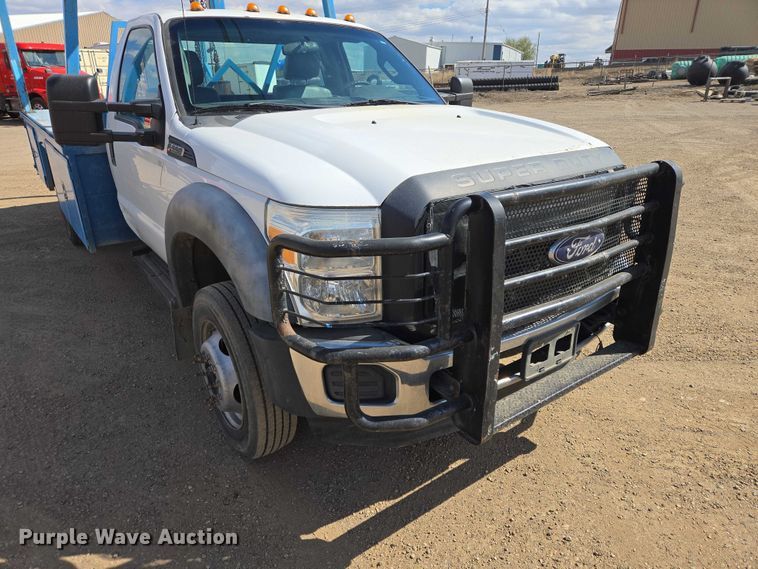 image for item ER1556 2014 Ford F-550 flatbed truck