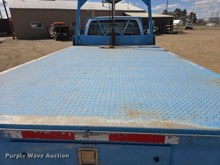 image for item ER1556 2014 Ford F-550 flatbed truck
