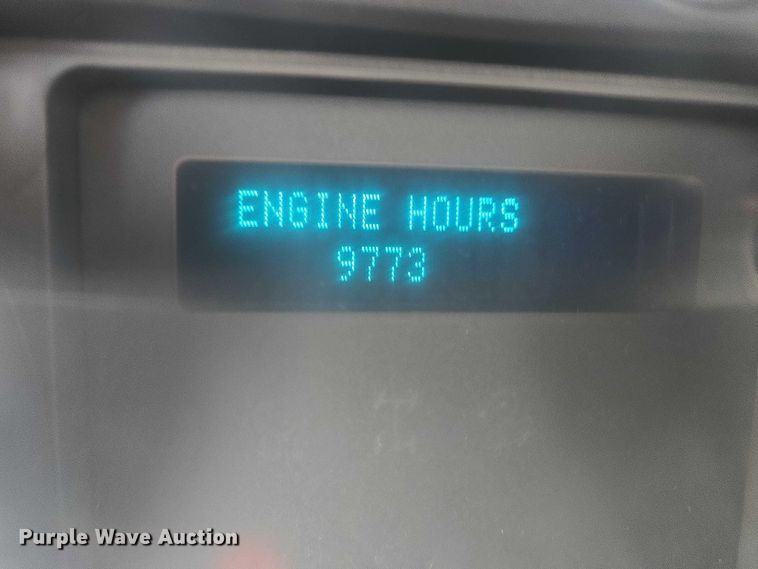 image for item ER1556 2014 Ford F-550 flatbed truck