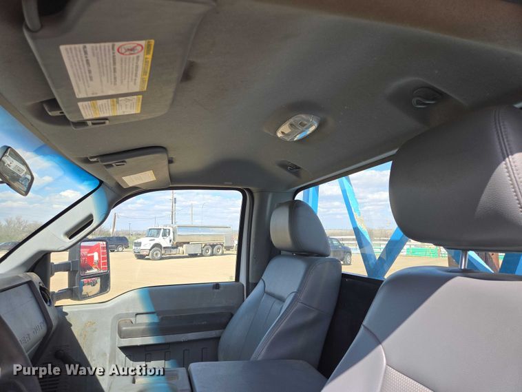 image for item ER1556 2014 Ford F-550 flatbed truck