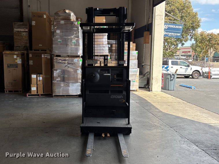 image for item ER7565 2016 Crown SP3520-30 order picker