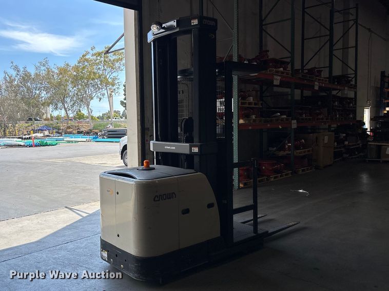 image for item ER7565 2016 Crown SP3520-30 order picker