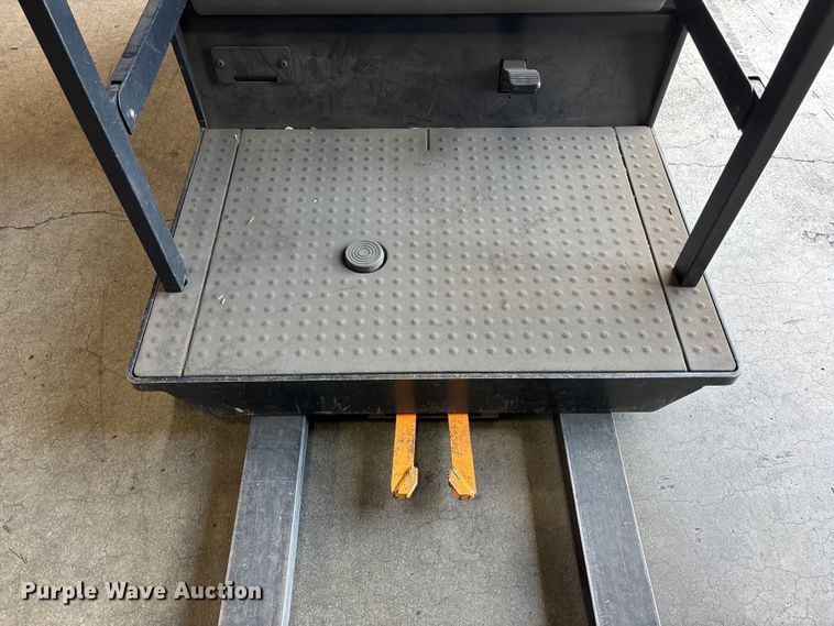 image for item ER7565 2016 Crown SP3520-30 order picker