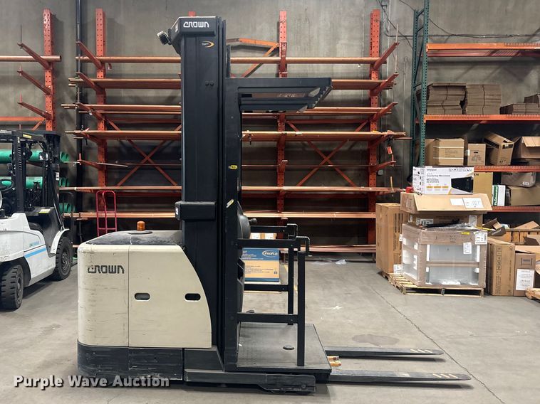image for item ER7588 2016 Crown SP3520-30 order picker