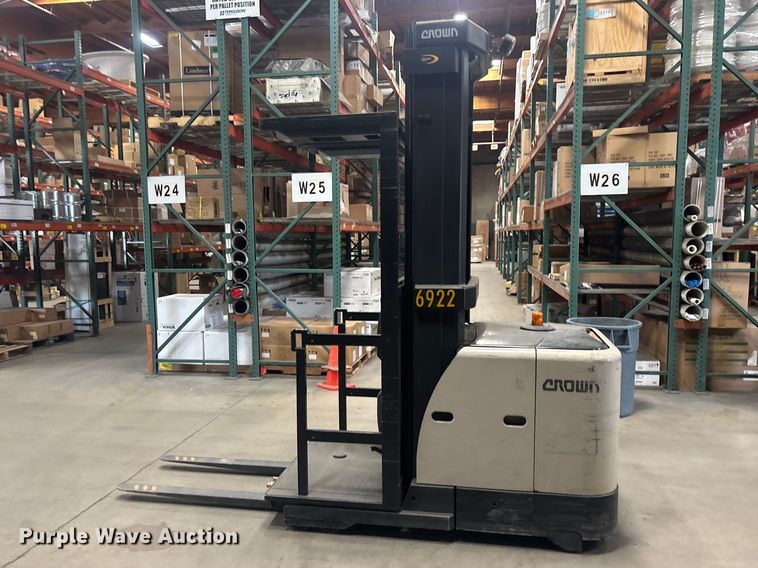 image for item ER7588 2016 Crown SP3520-30 order picker