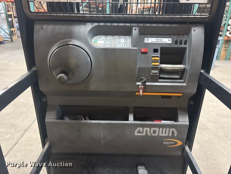 image for item ER7588 2016 Crown SP3520-30 order picker