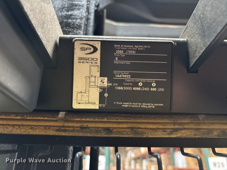 image for item ER7588 2016 Crown SP3520-30 order picker