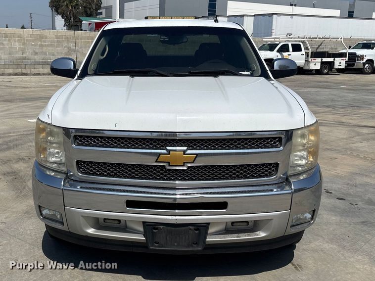 image for item ER7589 2012 Chevrolet Silverado 1500 Ext. Cab pickup truck