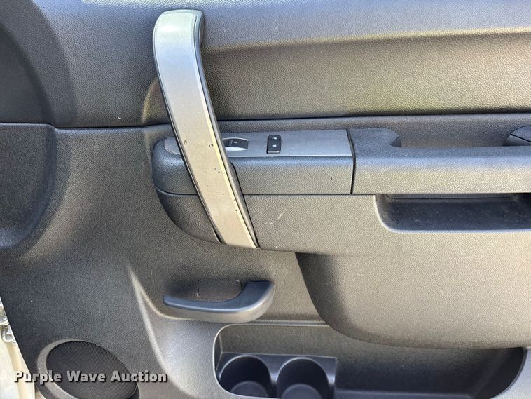 image for item ER7589 2012 Chevrolet Silverado 1500 Ext. Cab pickup truck