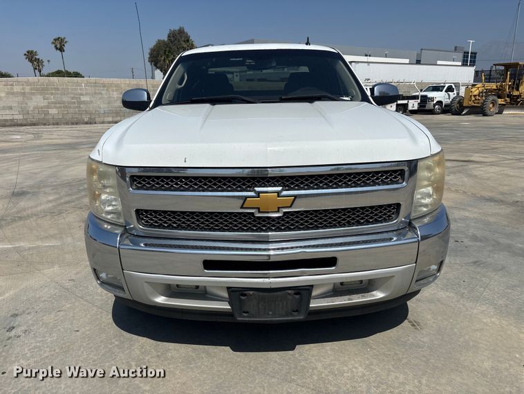 image for item ER7589 2012 Chevrolet Silverado 1500 Ext. Cab pickup truck