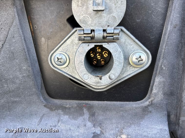 image for item ER7592 2010 Chevrolet Silverado 1500 Ext. Cab pickup truck