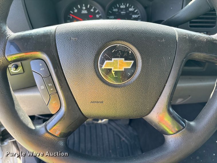 image for item ER7592 2010 Chevrolet Silverado 1500 Ext. Cab pickup truck