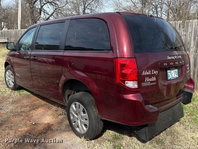 image for item ES5927 2019 Dodge Grand Caravan handicap accessible van