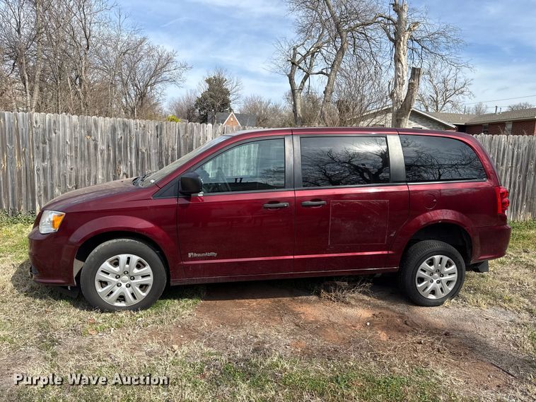 image for item ES5927 2019 Dodge Grand Caravan handicap accessible van