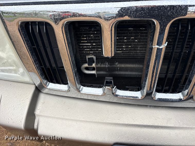 image for item ES8920 2006 Jeep Commander Limited  SUV