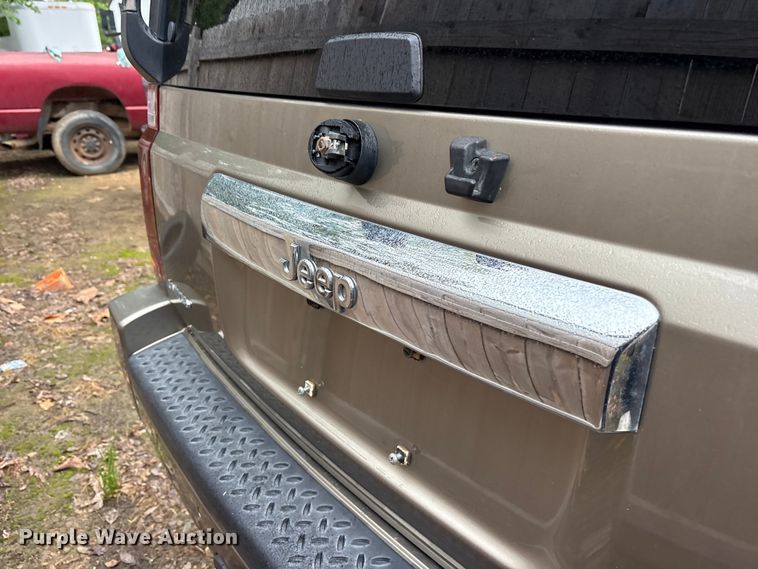image for item ES8920 2006 Jeep Commander Limited  SUV
