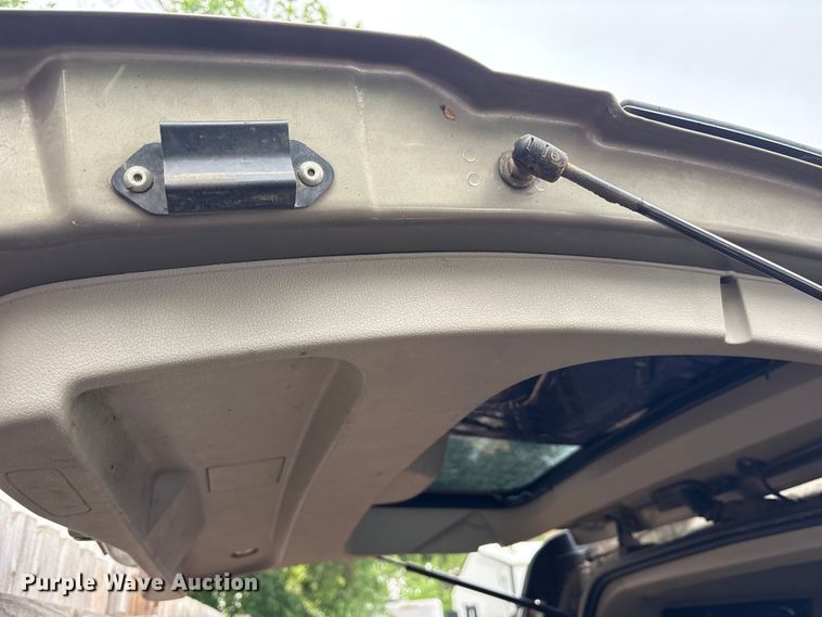 image for item ES8920 2006 Jeep Commander Limited  SUV