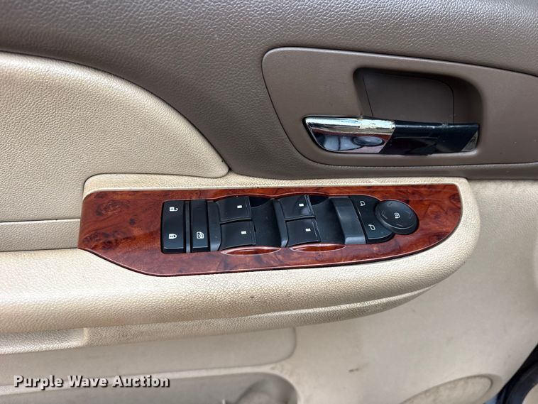 image for item ES8921 2009 Chevrolet Tahoe SUV