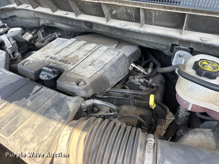 image for item ET1907 2023 Chevrolet Silverado 1500 Crew Cab pickup truck