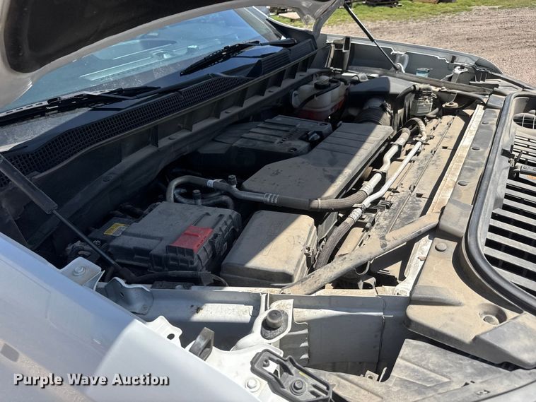 image for item ET1908 2022 Chevrolet Silverado 1500 Crew Cab pickup truck