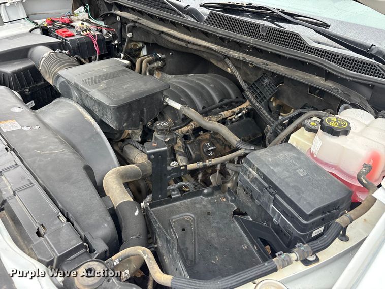 image for item ET2005 2021 Chevrolet Silverado 2500HD Crew Cab pickup truck