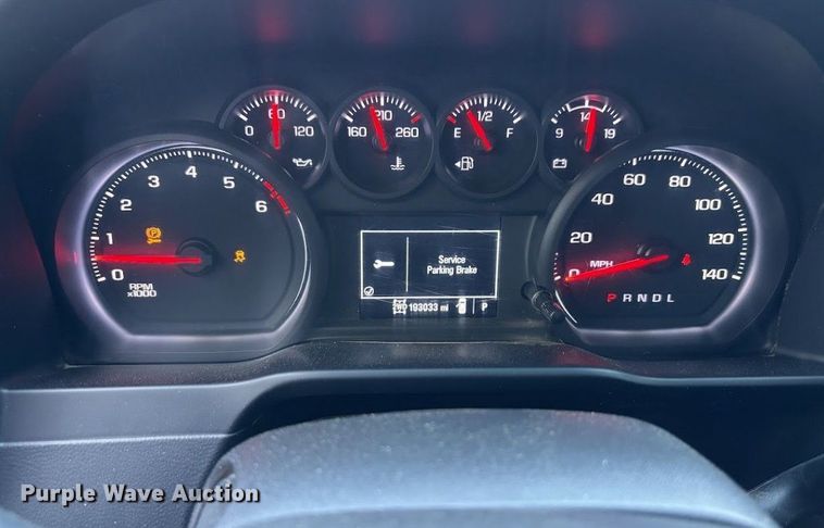 image for item ET2006 2021 Chevrolet Silverado 2500HD Crew Cab pickup truck