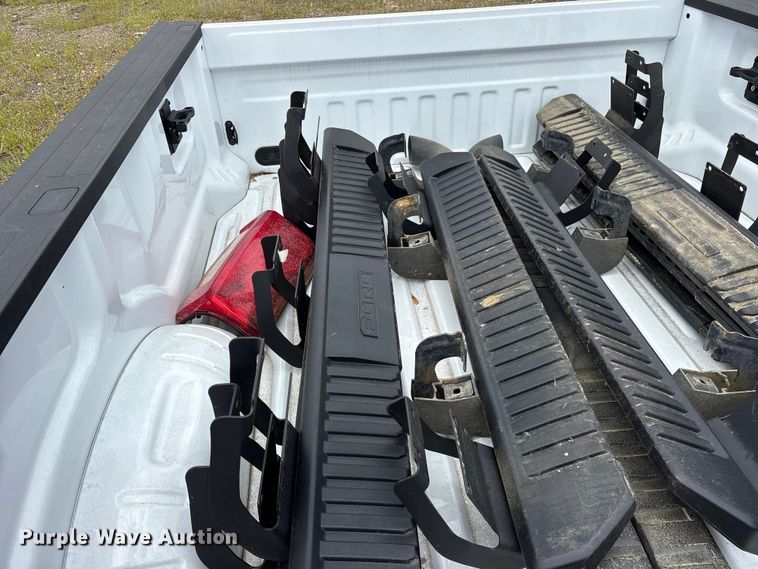 image for item ET2039 Ford F250 pickup truck bed