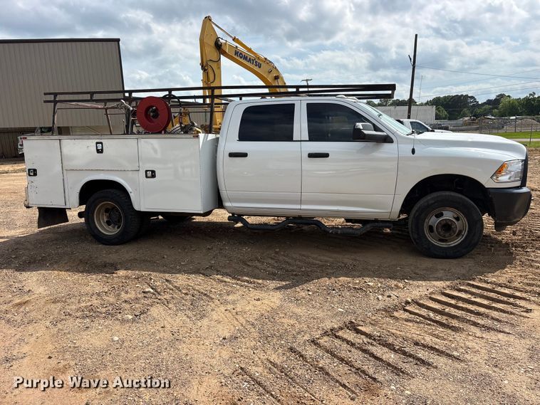 image for item ET2046 2017 RAM 3500 Crew Cab utility bed pickup truck