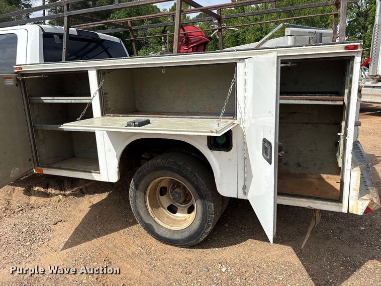 image for item ET2046 2017 RAM 3500 Crew Cab utility bed pickup truck
