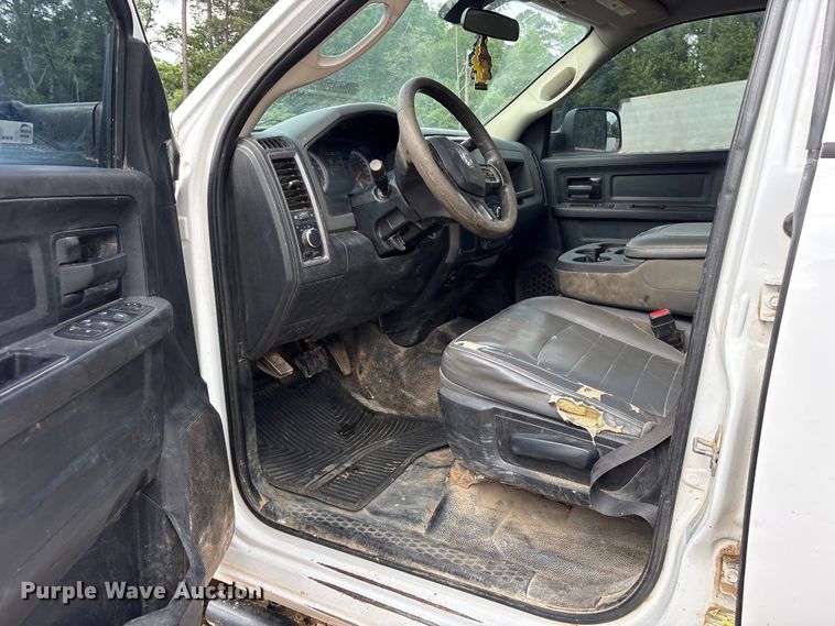 image for item ET2046 2017 RAM 3500 Crew Cab utility bed pickup truck