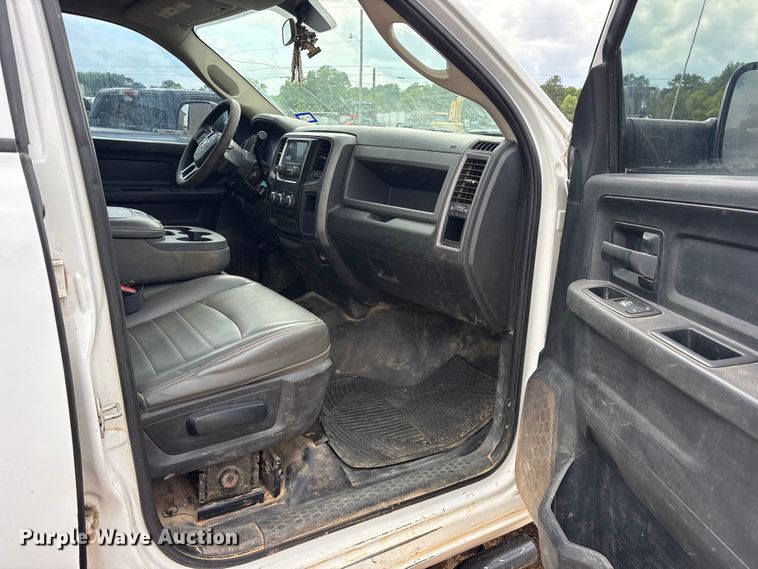 image for item ET2046 2017 RAM 3500 Crew Cab utility bed pickup truck