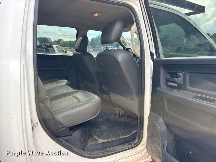 image for item ET2046 2017 RAM 3500 Crew Cab utility bed pickup truck