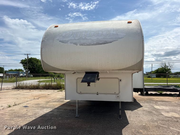 image for item ET2048 2004 Outback  Keystone camper