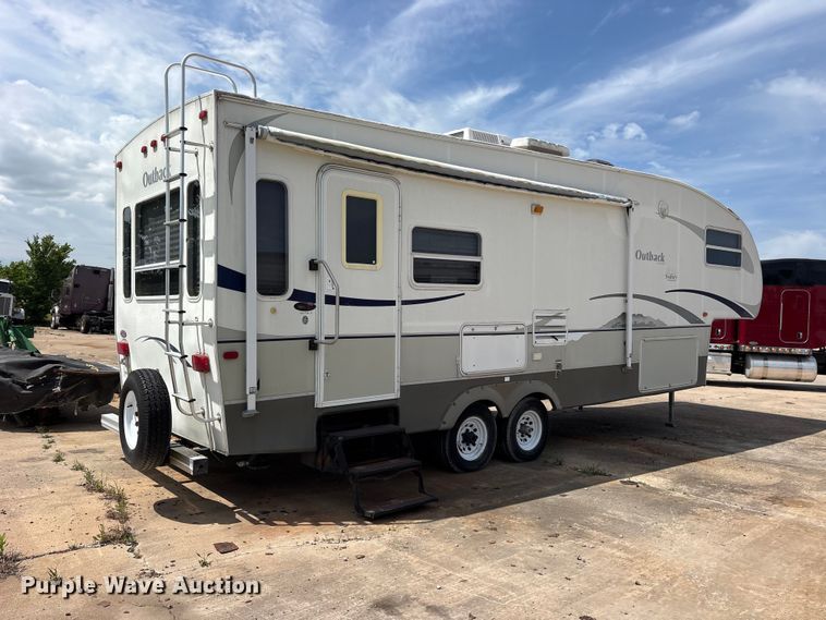 image for item ET2048 2004 Outback  Keystone camper