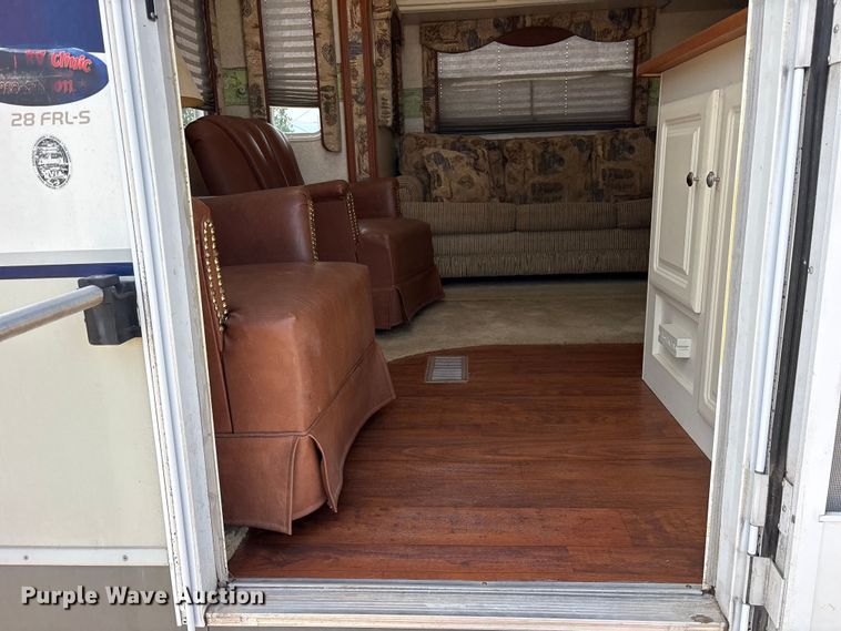 image for item ET2048 2004 Outback  Keystone camper