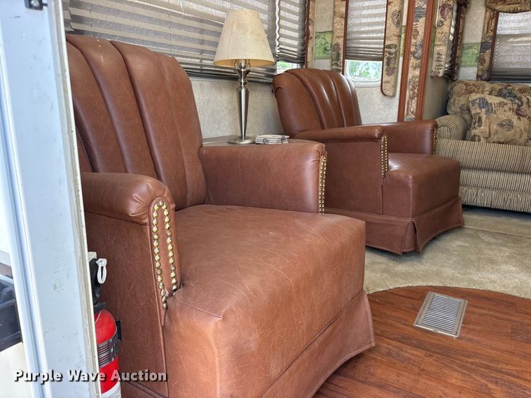 image for item ET2048 2004 Outback  Keystone camper