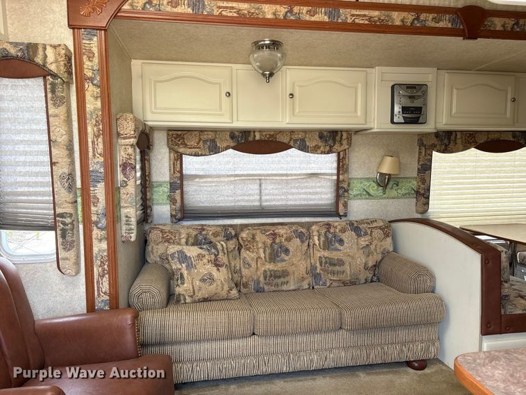 image for item ET2048 2004 Outback  Keystone camper