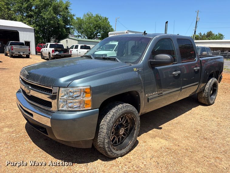 image for item ET2071 2009 Chevrolet Silverado Hybrid Crew Cab pickup truck