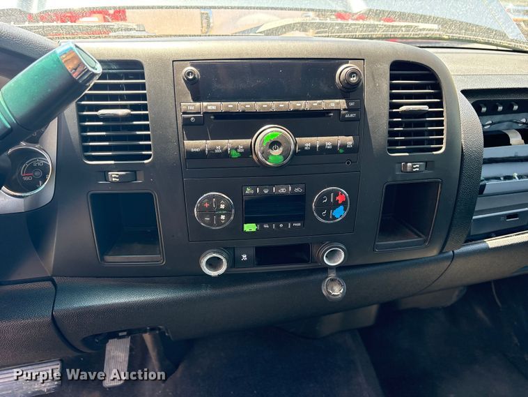image for item ET2071 2009 Chevrolet Silverado Hybrid Crew Cab pickup truck