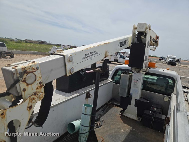 image for item ET5022 2012 Ford F450 Super Duty bucket truck
