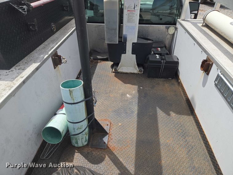 image for item ET5022 2012 Ford F450 Super Duty bucket truck