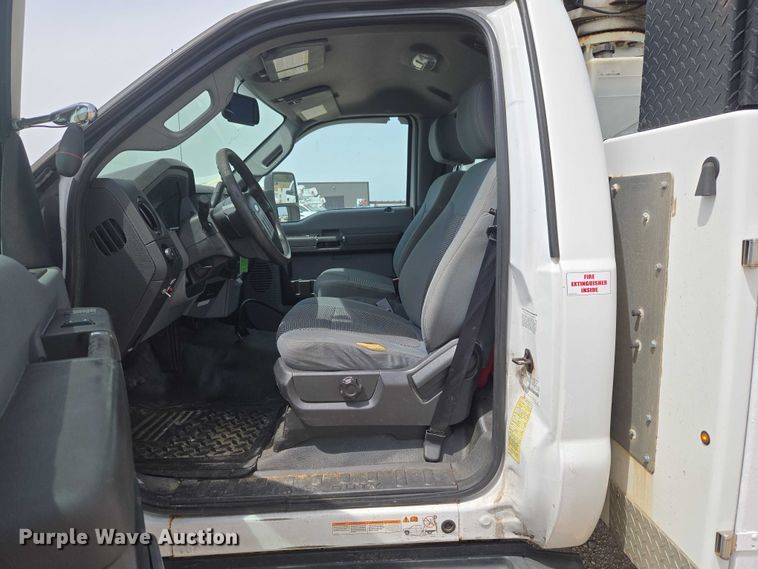 image for item ET5022 2012 Ford F450 Super Duty bucket truck