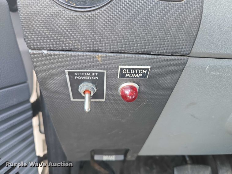 image for item ET5022 2012 Ford F450 Super Duty bucket truck