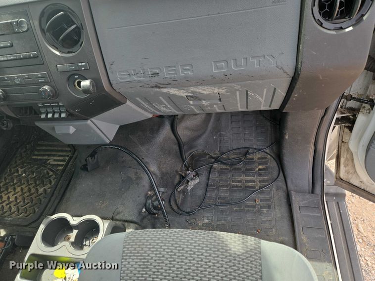 image for item ET5022 2012 Ford F450 Super Duty bucket truck