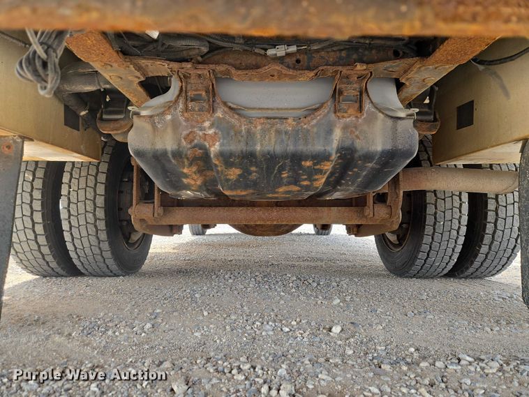 image for item ET5022 2012 Ford F450 Super Duty bucket truck