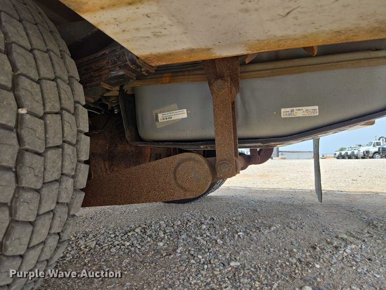 image for item ET5022 2012 Ford F450 Super Duty bucket truck
