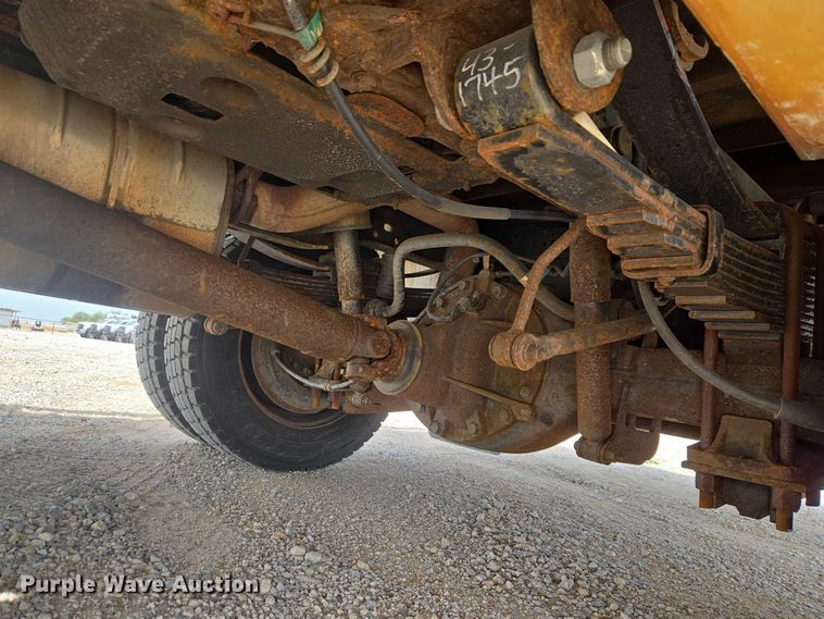 image for item ET5022 2012 Ford F450 Super Duty bucket truck